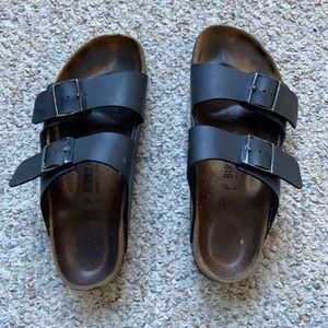 FREE SHIPPING 39 Black Birkenstock’s
